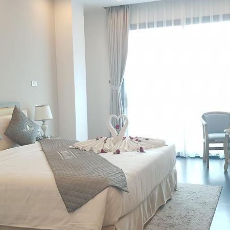 The Pilgrim Hotel Ханой Екстериор снимка